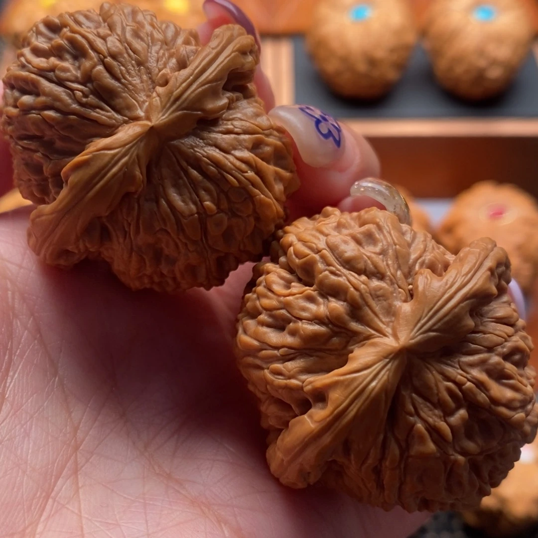 文玩核桃把件41尺寸白狮子