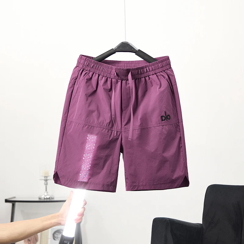 2025年夏季新款男士速干透气五分裤休闲百搭简约短裤激光打孔