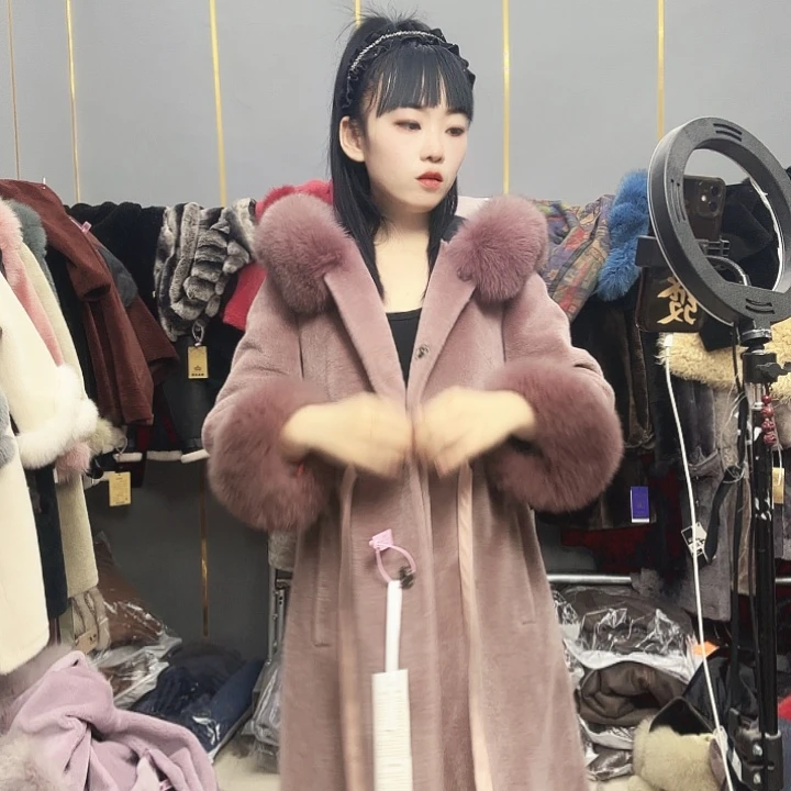羊羔毛米兜88888888