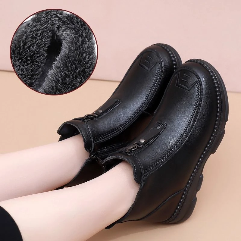 老北京布鞋女冬季高帮加厚保暖妈妈牛津底防滑加绒大码中年女棉鞋