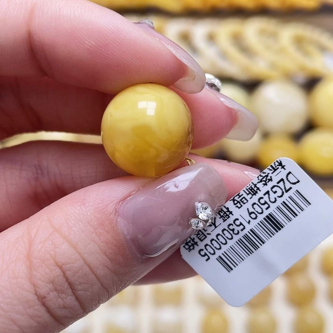琥珀未镶嵌裸石15mm圆珠瑕