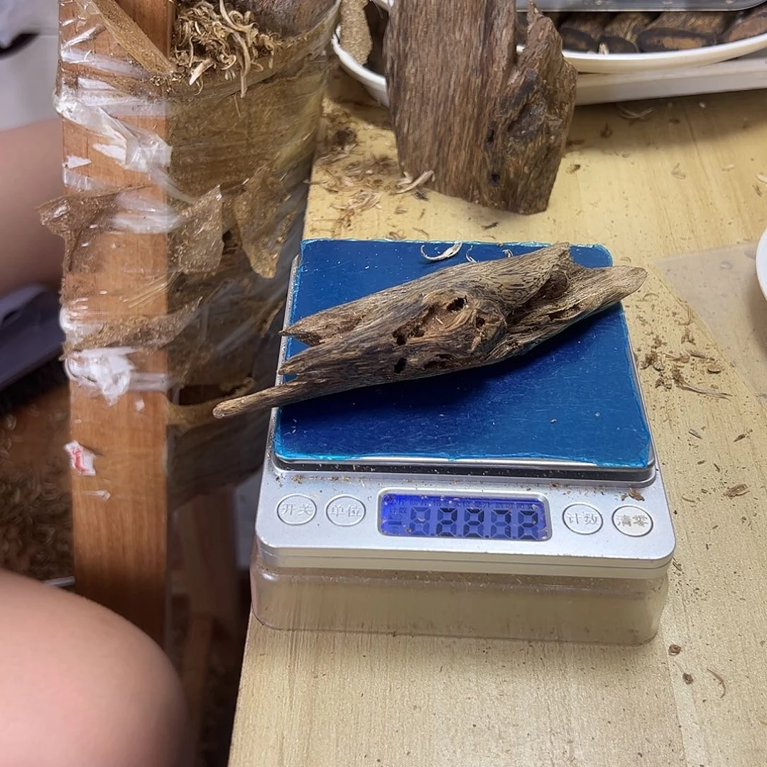 香料绿奇楠虫漏白棋22克天然虫