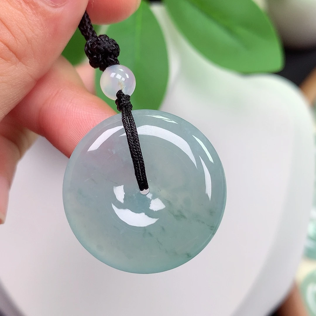 颈饰未镶嵌翡翠平安扣 28.4x6.2mm