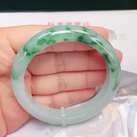 翡翠手镯未镶嵌正圈56.5
