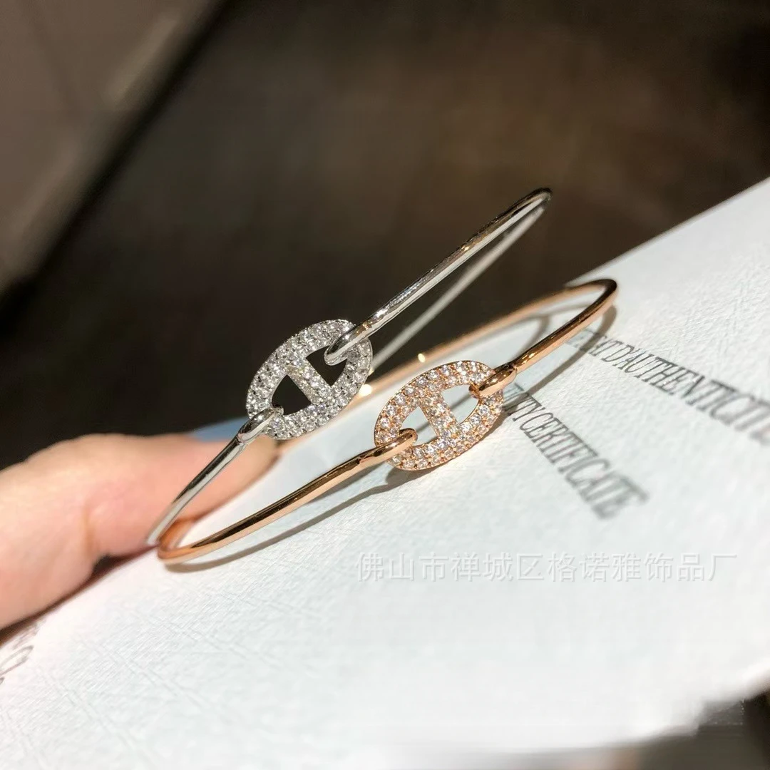 钛钢铅玻璃手镯 不掉色猪鼻子手镯女镀18k白金玫瑰金轻奢气质百