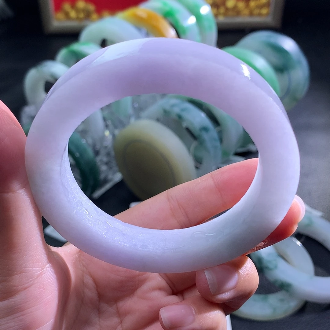 定制翡翠未镶嵌翡翠手镯