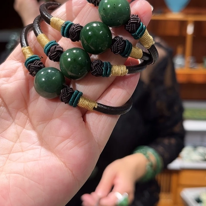 未镶嵌岫玉毛衣链