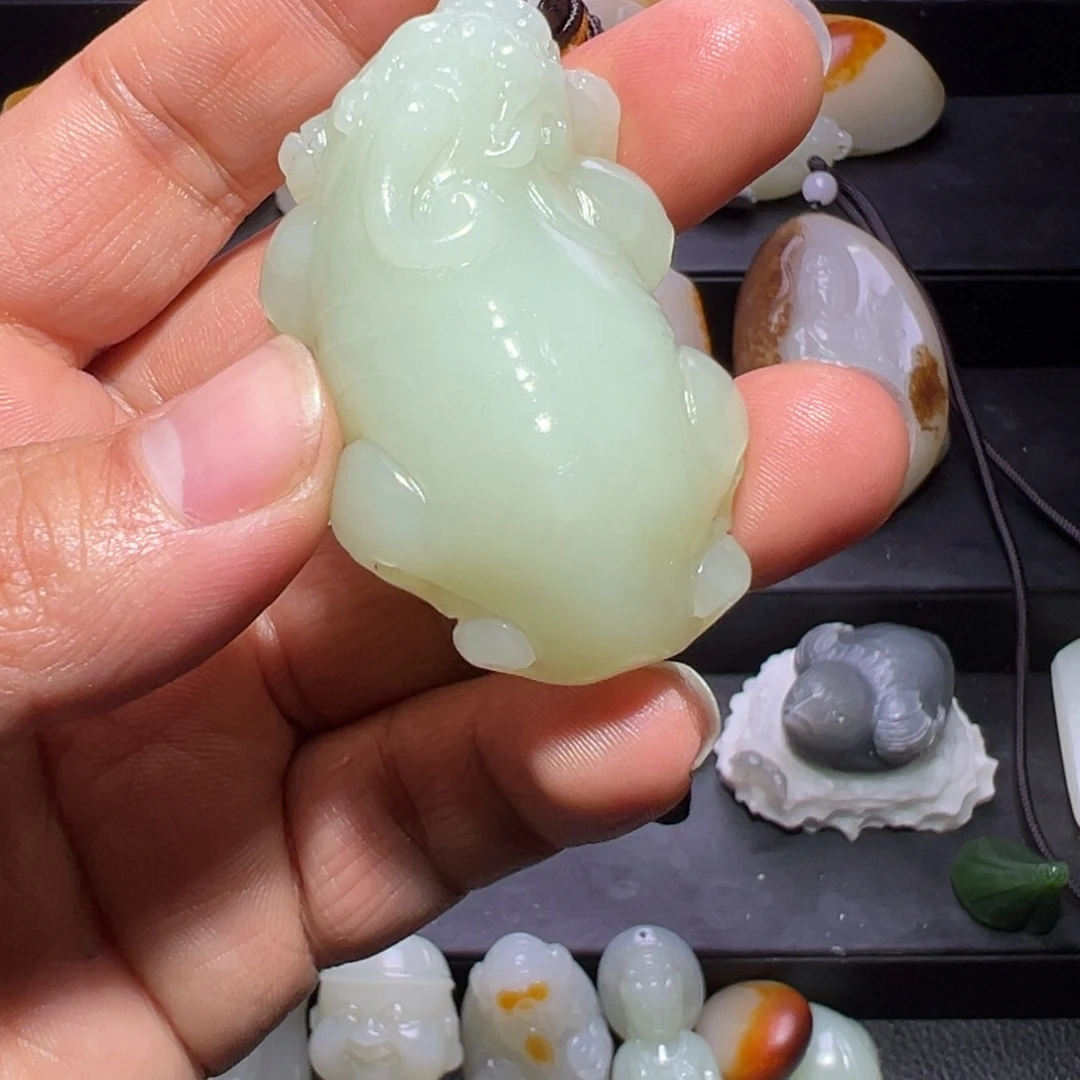 皖***圳和田玉未镶嵌挂件