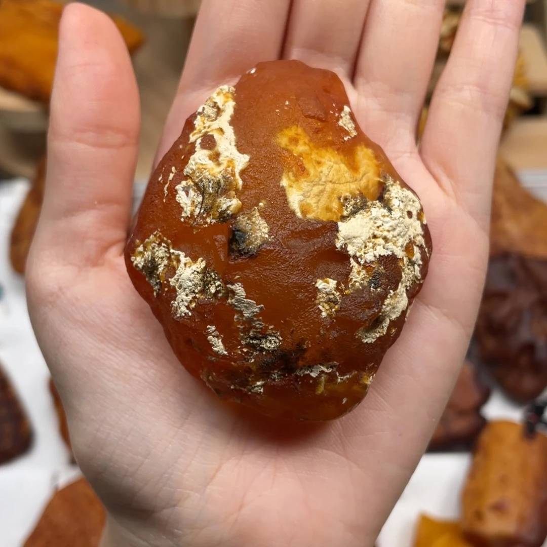 琥珀未镶嵌珠宝奇石