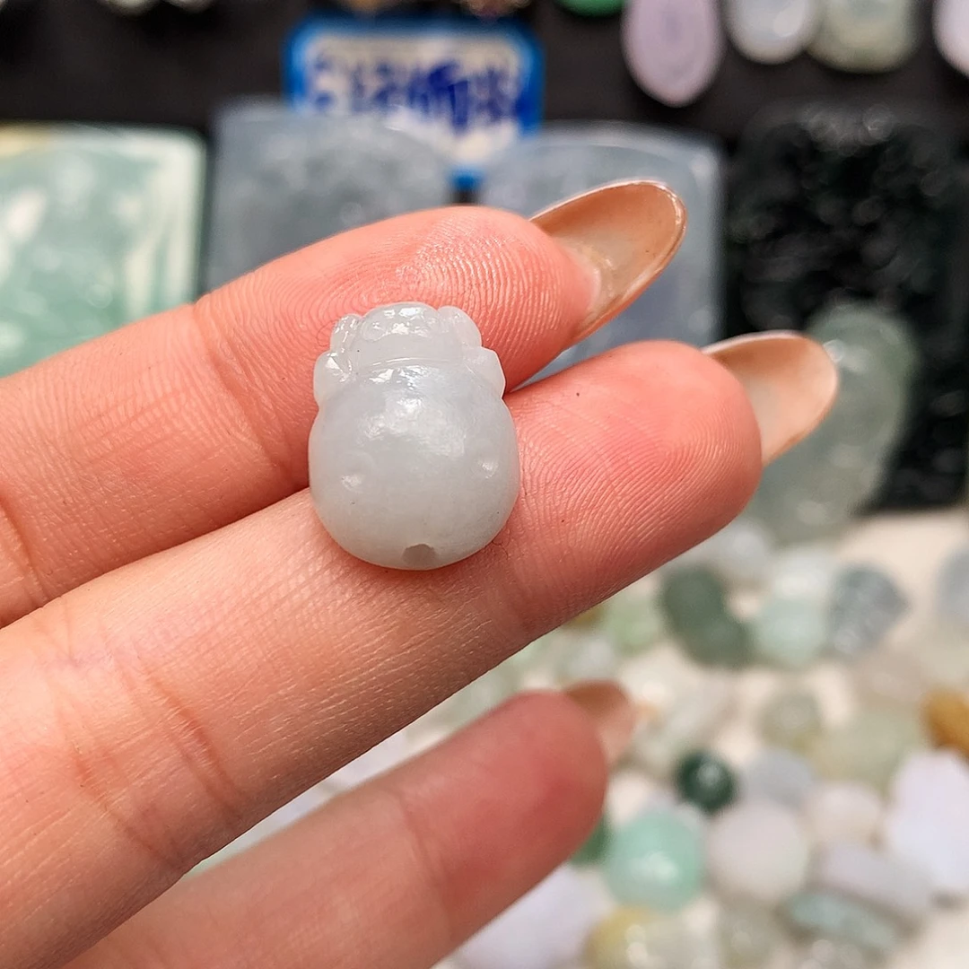 翡翠未镶嵌颈饰毛货小蜘蛛