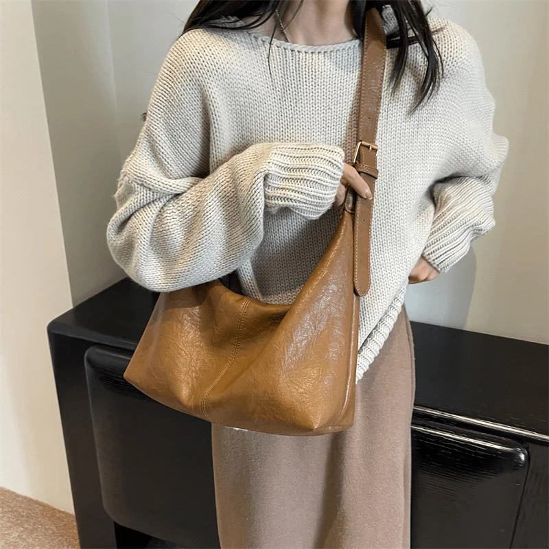 通勤复古秋冬2024新款简约百搭单肩大包高级质感小众大容量斜挎包