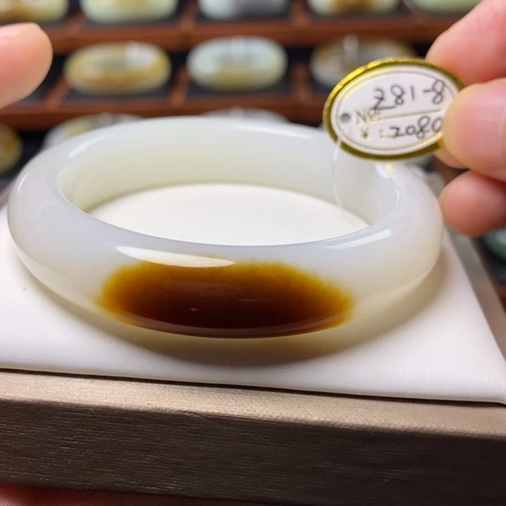 和田玉（糖玉）手镯未镶嵌