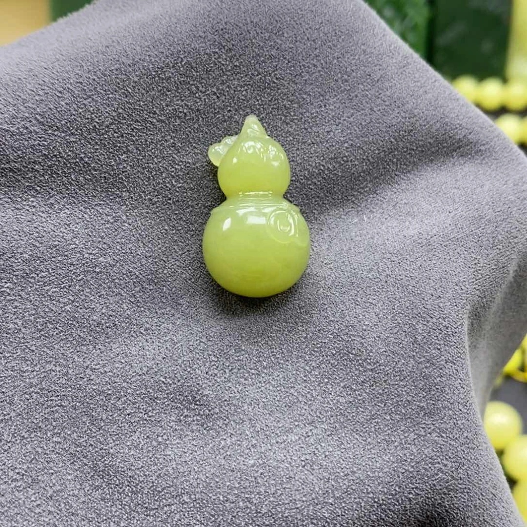 和田玉（黄玉）未镶嵌颈饰