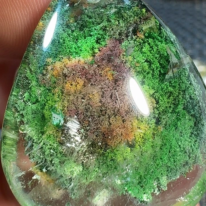 未镶嵌颈饰水晶雪****）