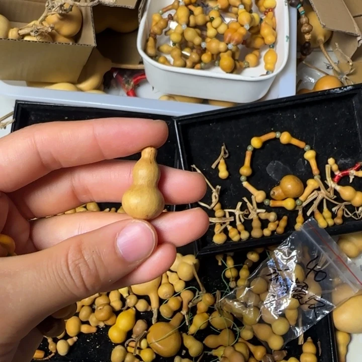 小***包葫芦打孔后不退不换！