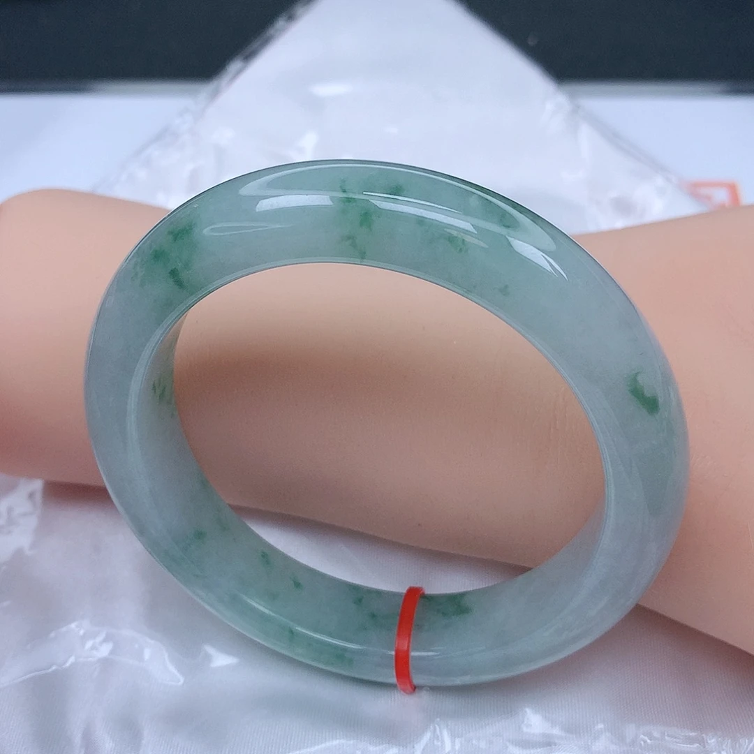 【闪购商品】未镶嵌手镯翡翠，57