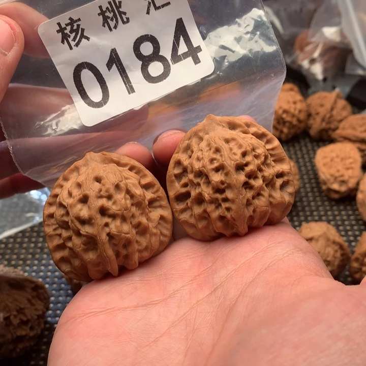 文玩核桃吊坠佛肚