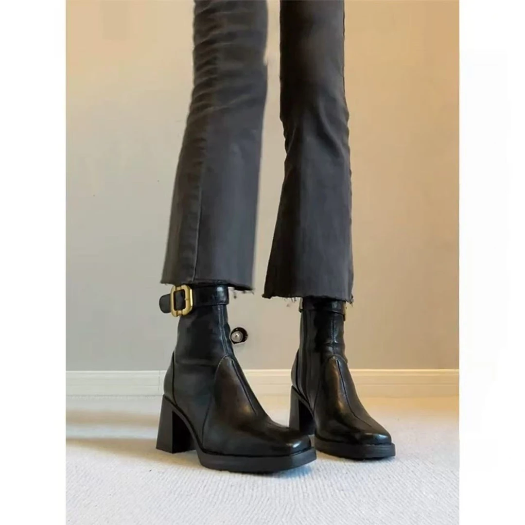 2025年秋冬爆款软底方头高跟短靴女粗跟瘦瘦靴小个子百搭显瘦靴子