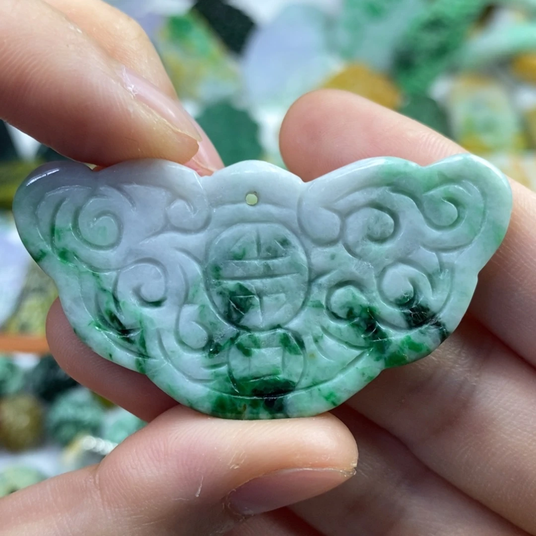 翡翠未镶嵌颈饰小****吊坠