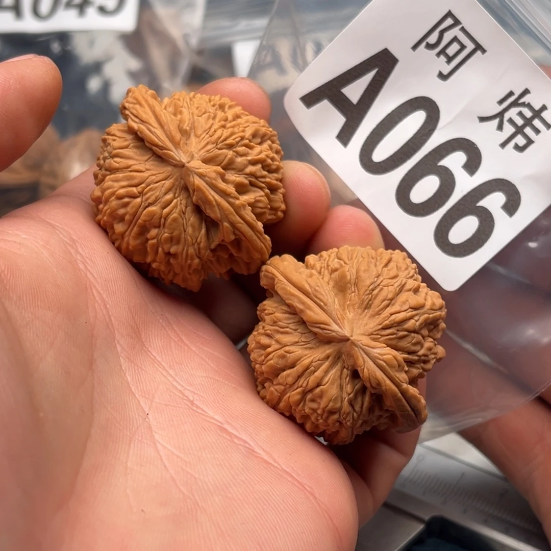 吊坠文玩核桃球白