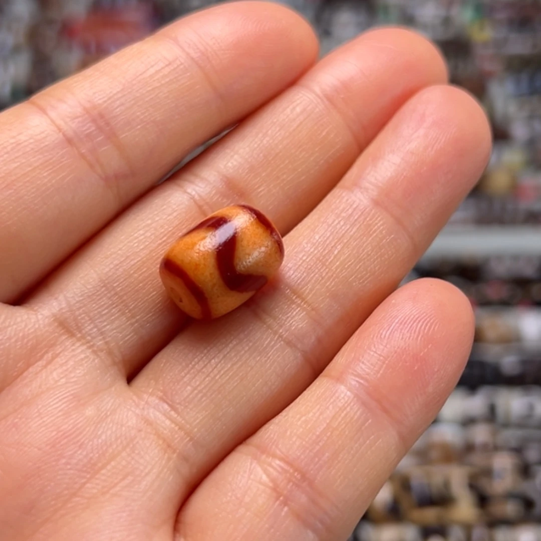 纪***星玛瑙/玉髓未镶嵌颈饰