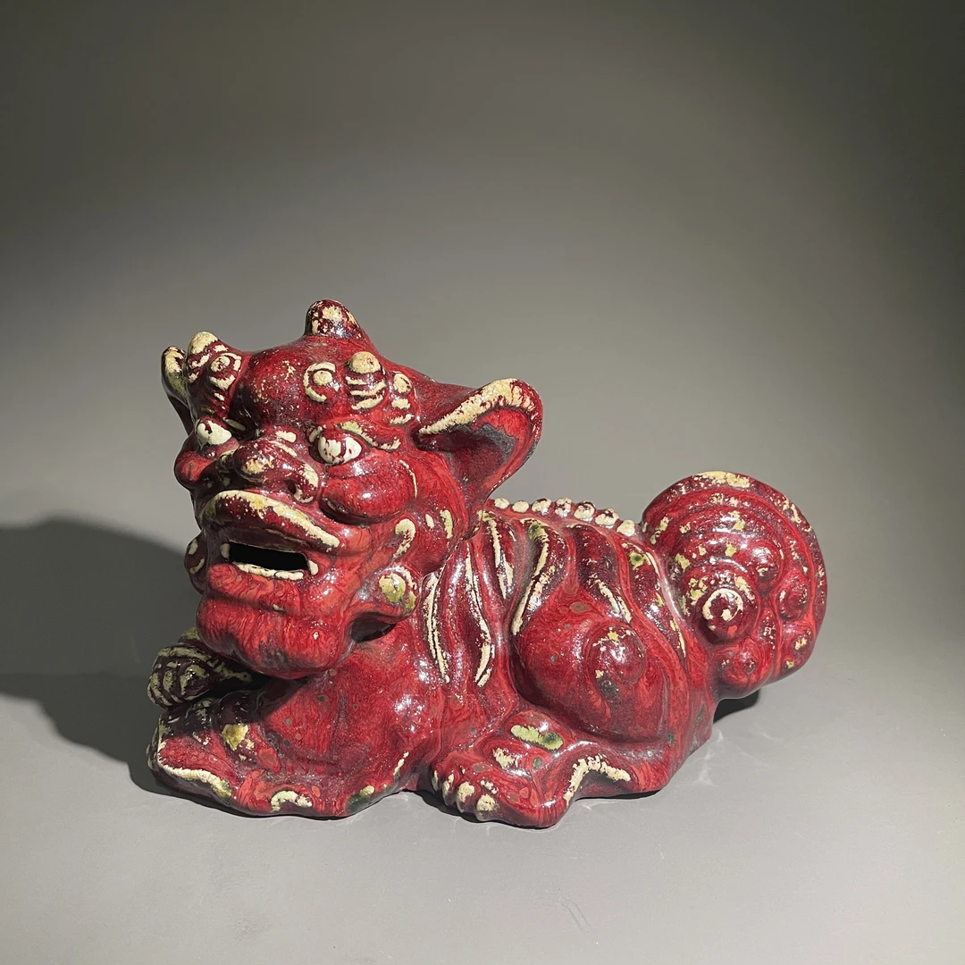 HZ99049红釉狮子摆件/朵云轩
