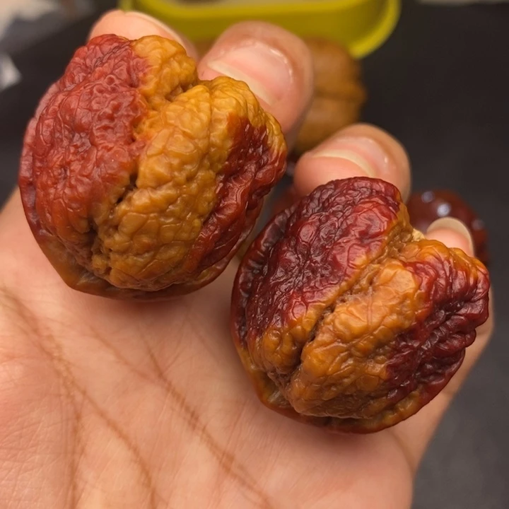 吊坠文玩核桃41尺蝴蝶蟾玉化