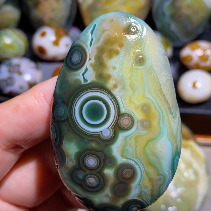 未镶嵌玛瑙/玉髓珠宝半成品69