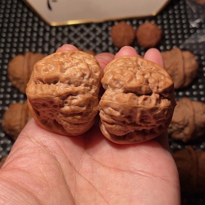 把件文玩核桃四开八蹬腿