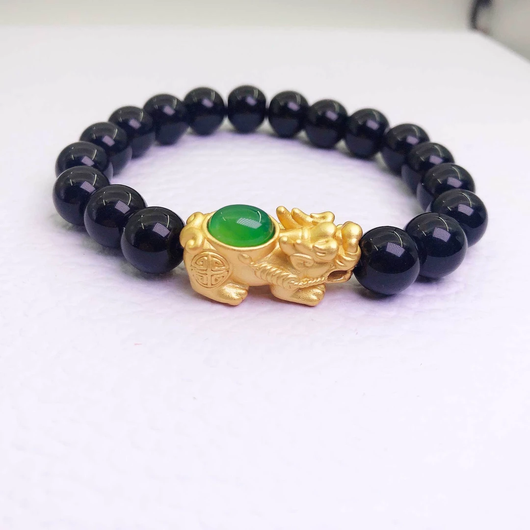 【龍祥黄金】貔貅玛瑙手串经典款