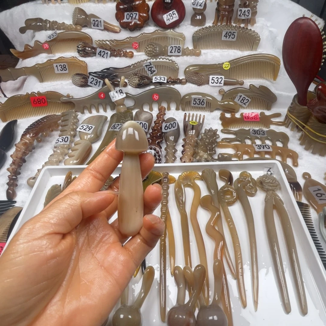 @***友牛角梳牛角福利款