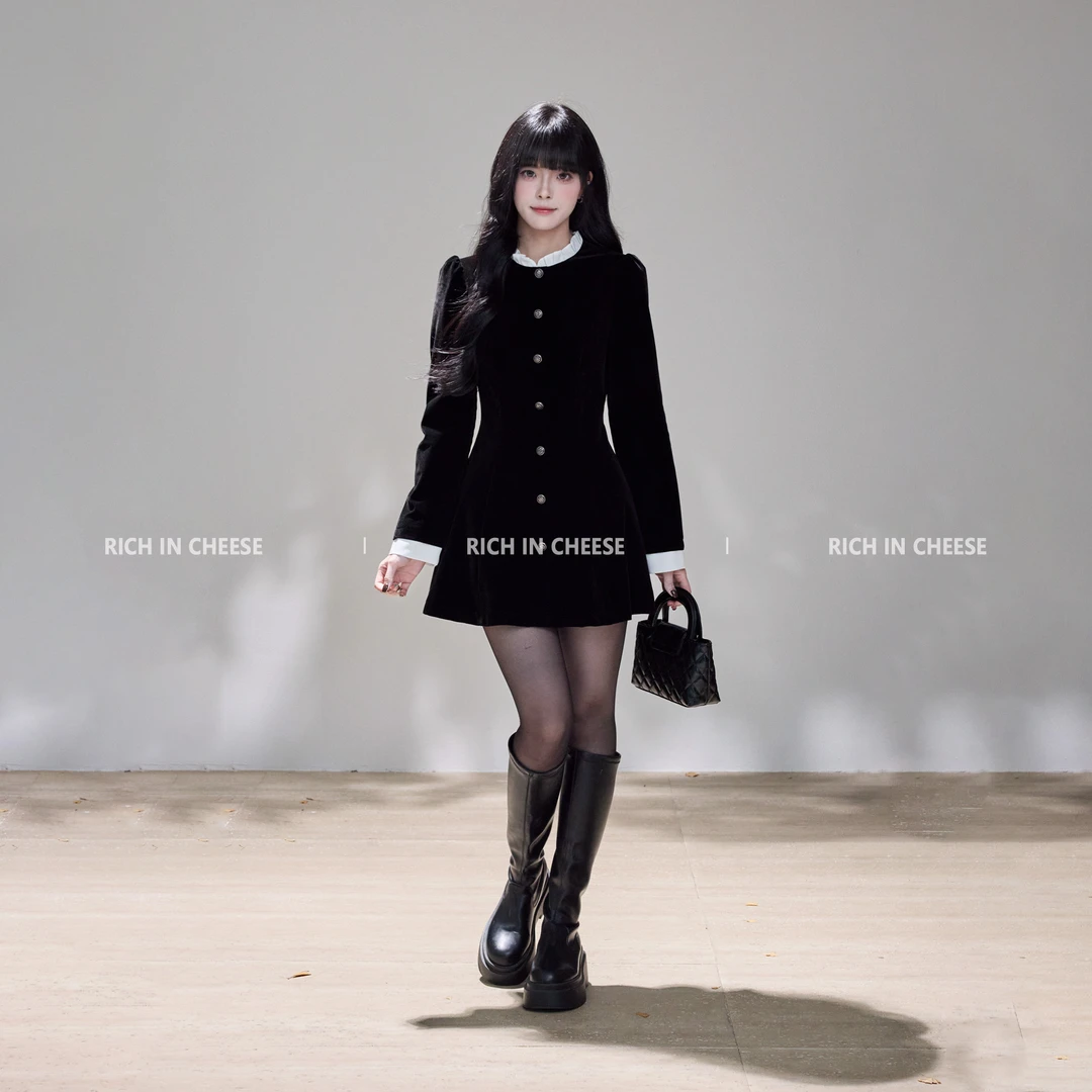 【清清】RICHINCHEESE 巴黎千金 秋冬假两件黑白撞色丝绒收腰连衣裙