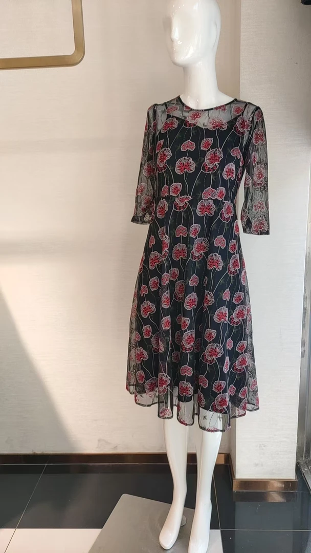 Ditto/迪图中袖套头吊带中长裙时尚圆领印花蕾丝连衣裙821