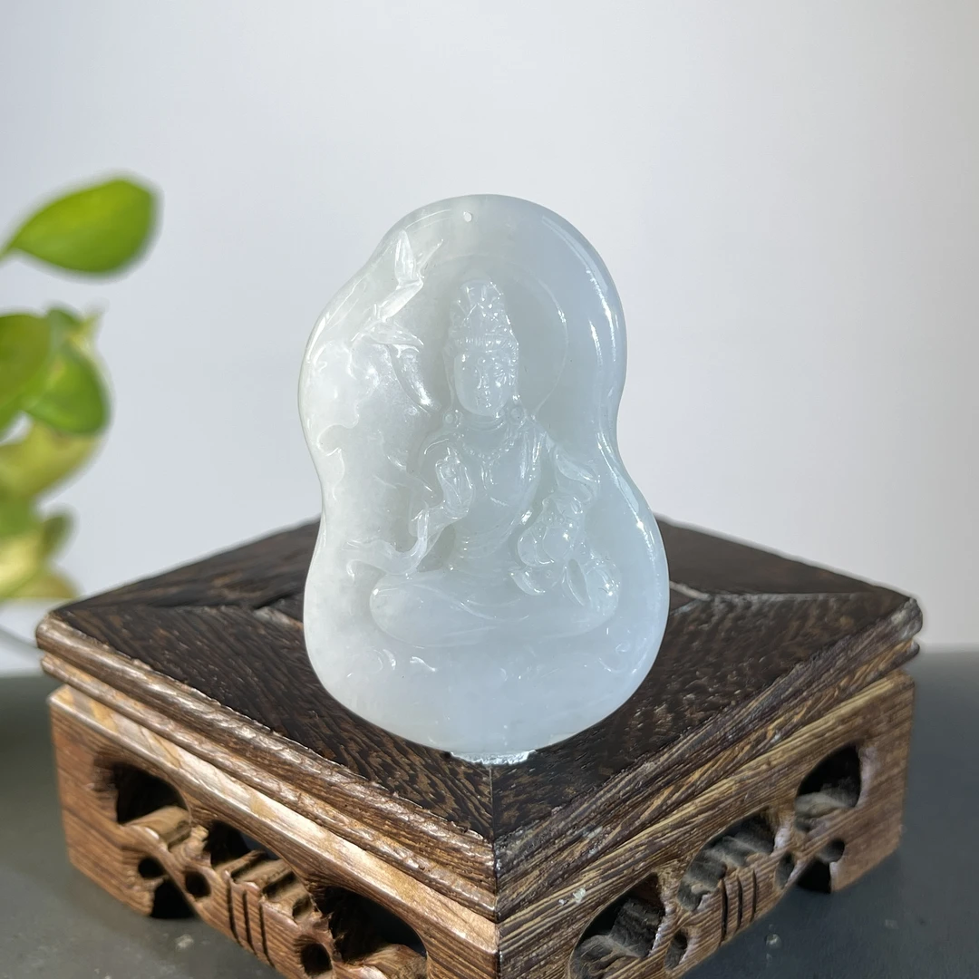 JYB13-72   天然缅甸A货翡翠  莲花观音