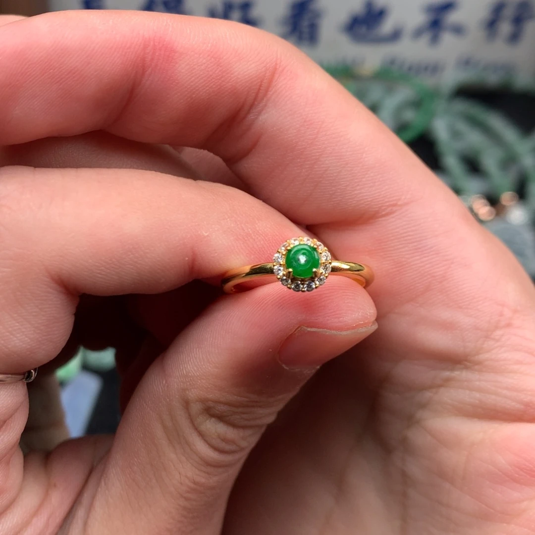 邪***糕翡翠未镶嵌颈饰你是