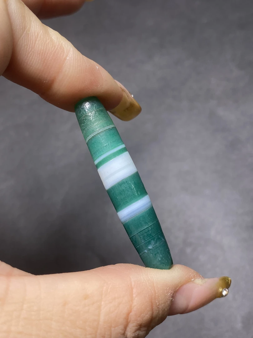 缠丝玛瑙绿色管珠珠子尺寸约：48x9.5mm