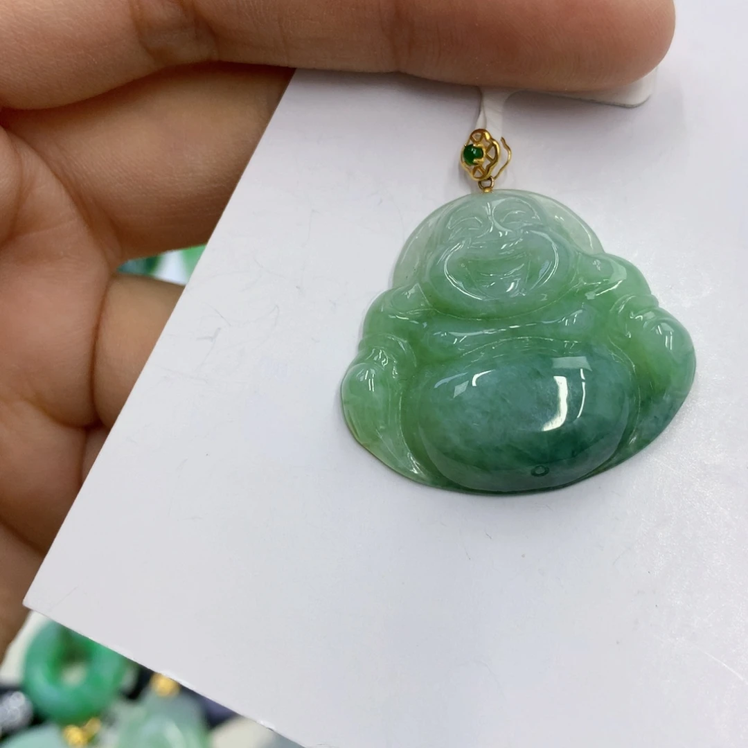 翡翠18K金镶嵌颈饰翡翠