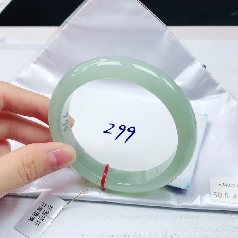 【闪购商品】翡翠手镯未镶嵌缅甸天然a货手镯58+