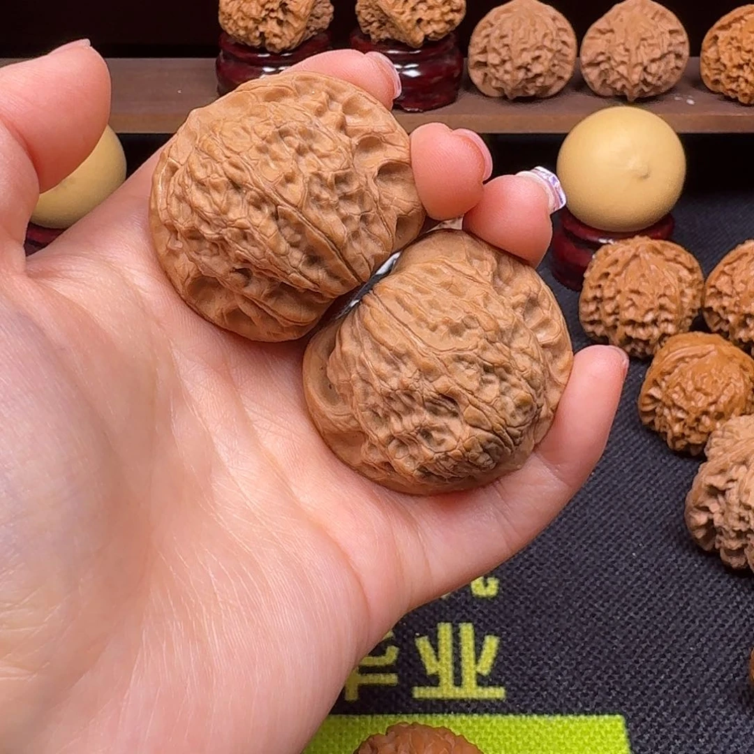 文玩核桃吊坠44金公子