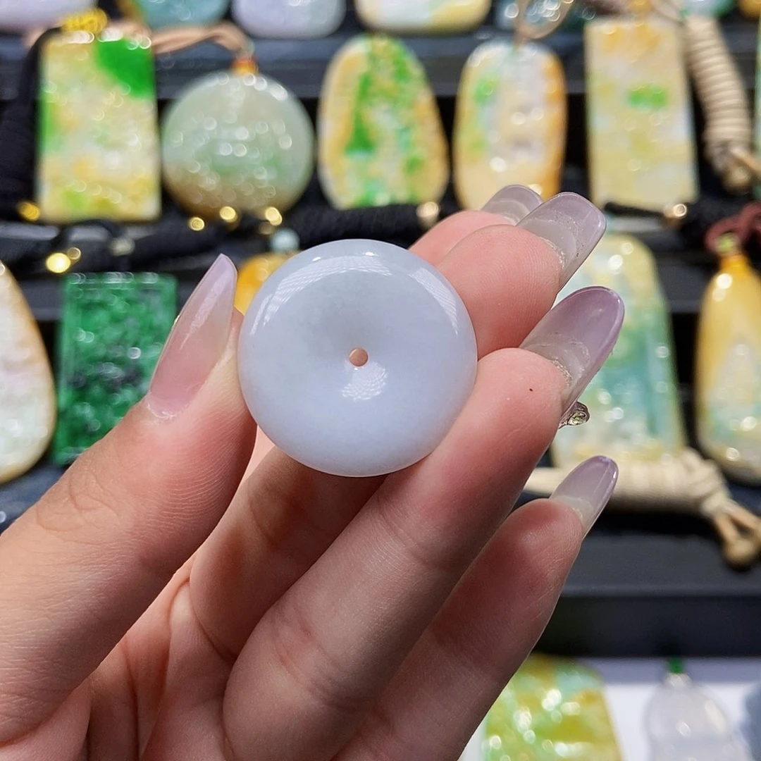 翡翠未镶嵌颈饰天然翡翠A货