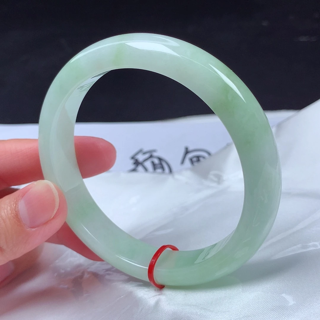 翡翠未镶嵌手镯62圈