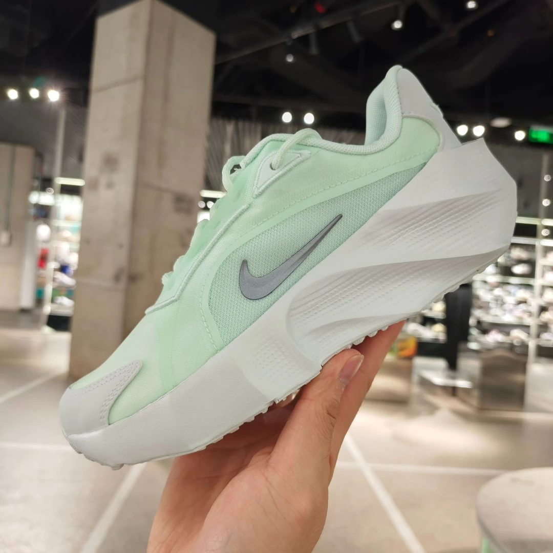 【滔搏联动】耐克女子WMNS NIKE AURA EDGE休闲鞋HQ7025-300