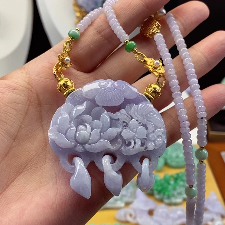 翡翠颈饰未镶嵌翡翠吊坠