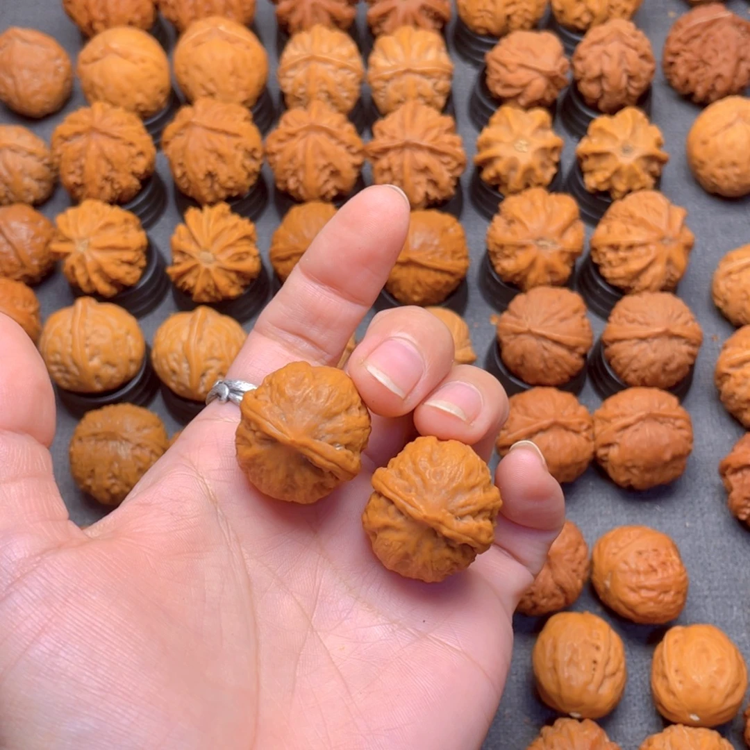 自***心核桃文玩把件小磨盘