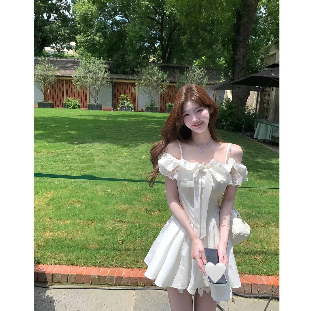 夏季法式纯欲风蕾丝拼接吊带连衣裙子女高级感收腰气质初恋小白裙