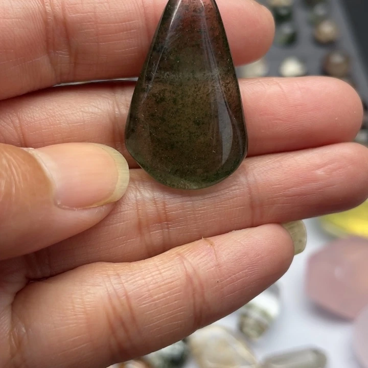 纯天然幽灵碧玺（处理）