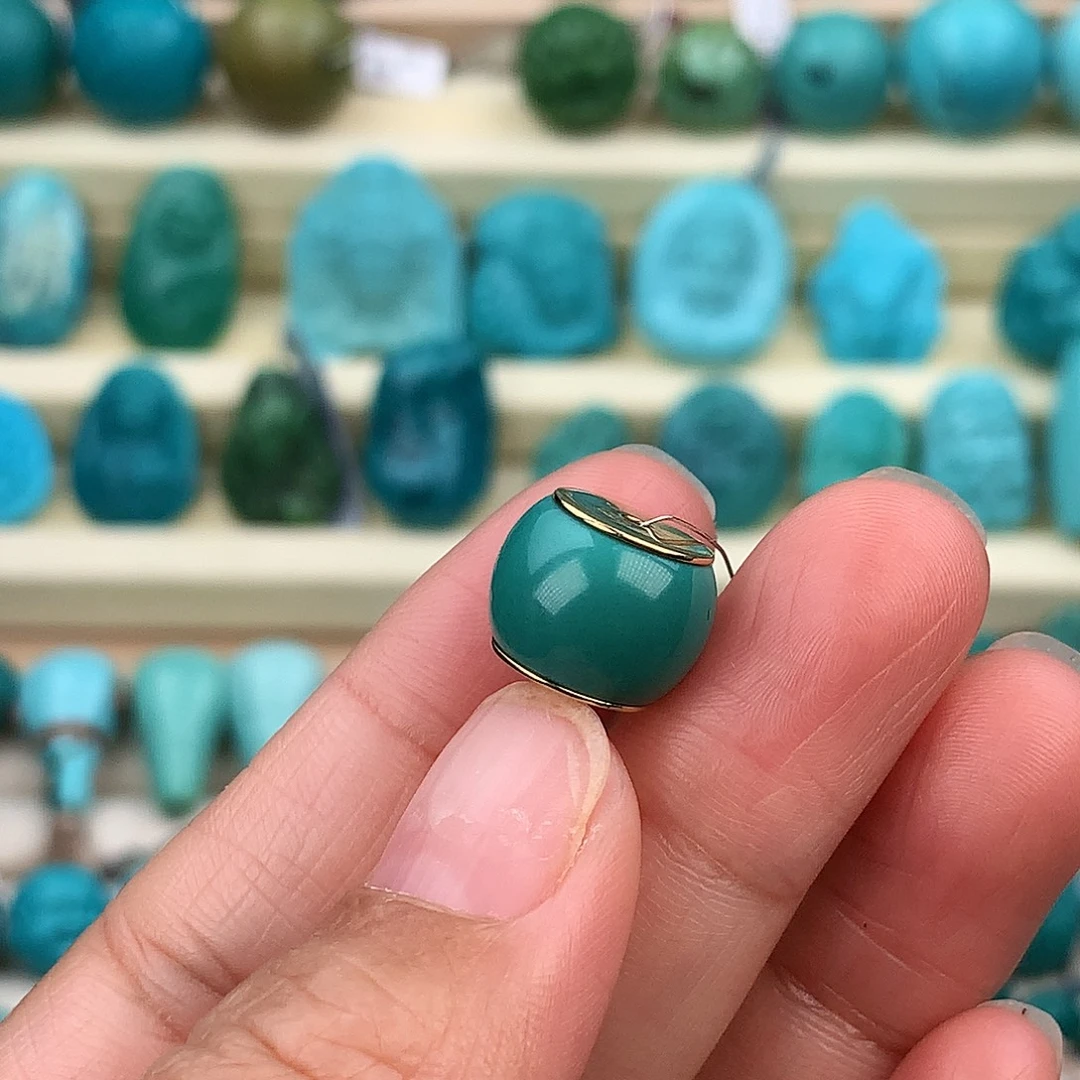 绿松石未镶嵌珠宝奇石12