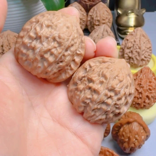 精品悟空寺文玩核桃