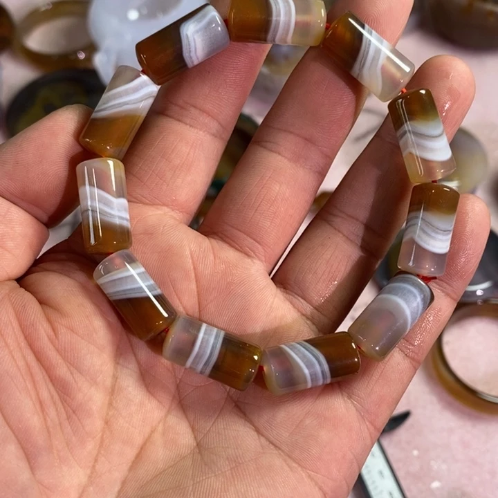 玛瑙/玉髓未镶嵌珠宝奇石