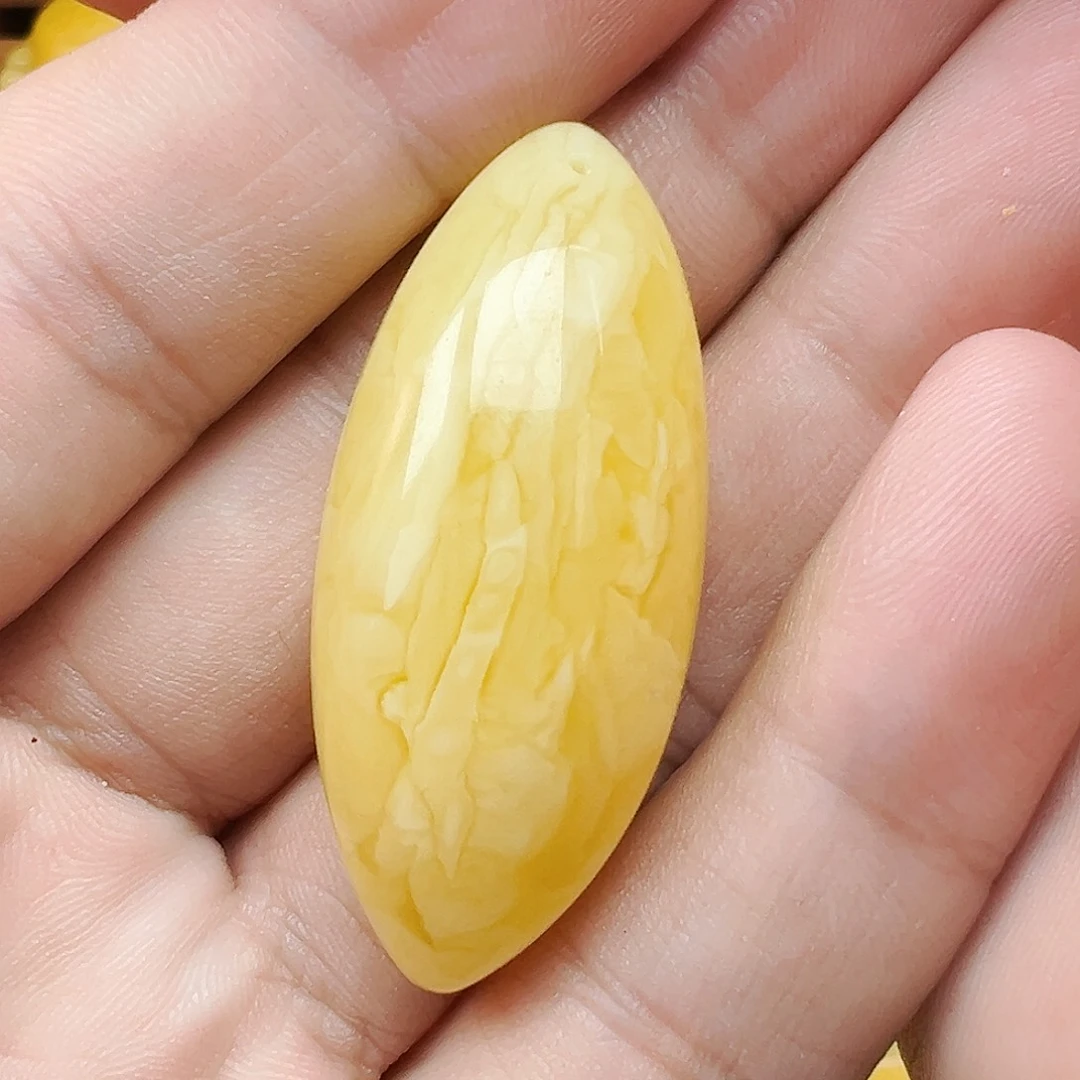 蜜蜡颈饰未镶嵌蜜蜡吊坠8克